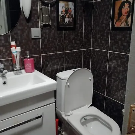 Fancy Flat At Nisantasi Apartment
